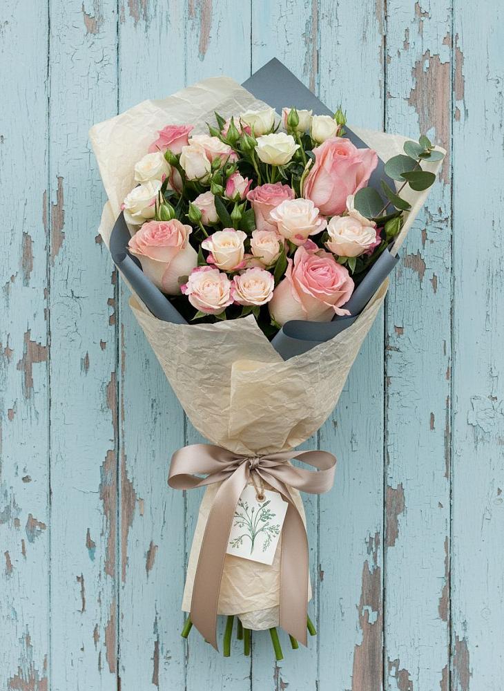 Букет нежный и розовый в Алфиомво Букет цветов из: Розы в Алфиомво