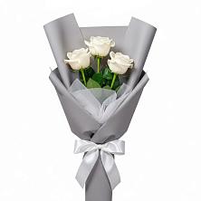 Букет 3 белые розы в Алфиомво Букет 3 белые розы в Алфиомво