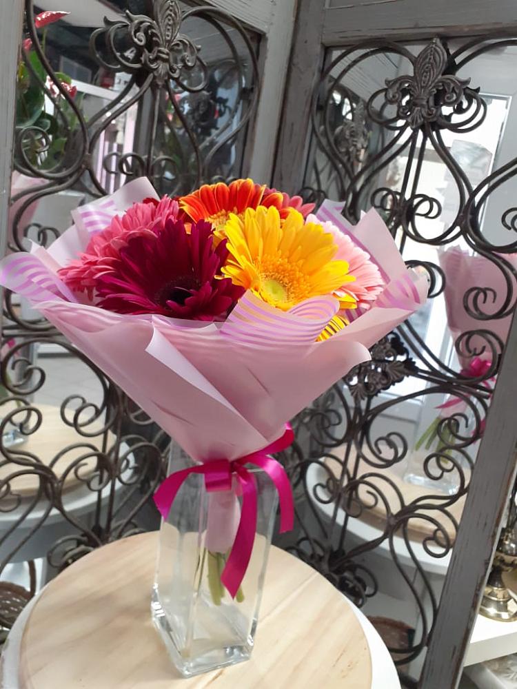 Букет цветов из: Герберы в Алфиомво