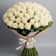 Букет 101 беля роза Белоснежка в Алфиомво