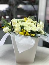 Цветочная композиция из Розы  в Алфиомво