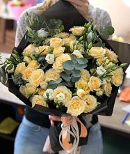 Букет цветов из:  Розы и Лизиантусы в Алфиомво